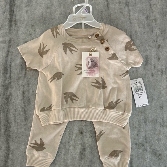 Jessica Simpson Baby Set Size 6-9M - Picture 1 of 9